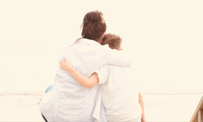 afscheid nemen zoon, op vakantie met zijn vader, gescheiden ouders, mamablog, boyslabel