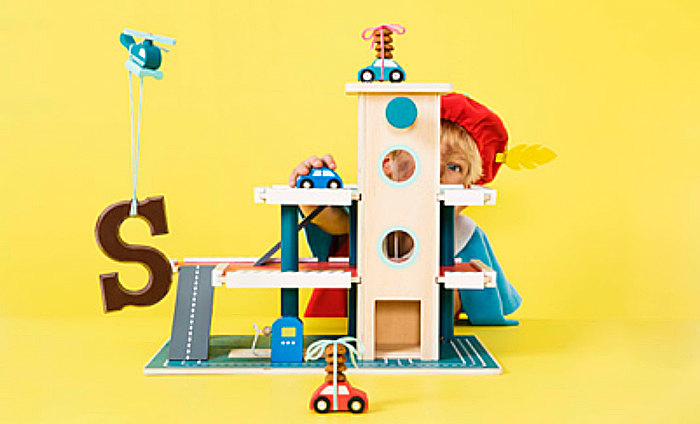 houten speelgoed, houten garage, houten speelgoed jongens
