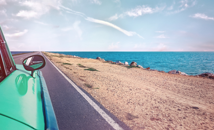 kinderen op de achterbank, lange autorit met kinderen