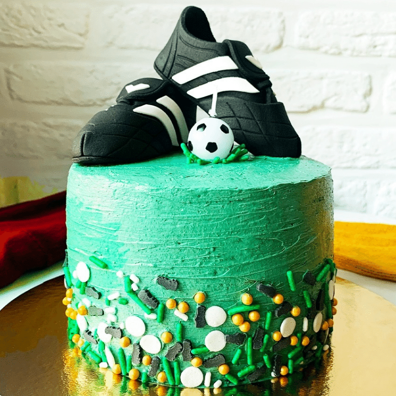 taarten voor jongens, jongenstaarten, de leukste taarten, verjaardagstaarten voorbeelden, voetbaltaart