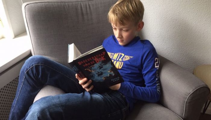 Reggie-naus-boek-review-jongensboek-jongens-boeken (1)