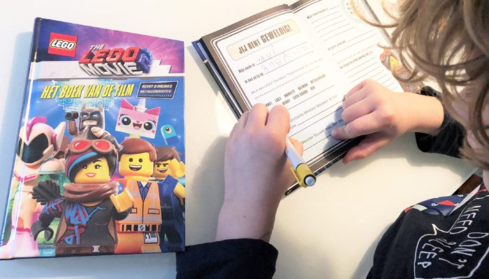 The LEGO movie 2 boek lego boeken, review lego movie het boek van de film, meis en maas