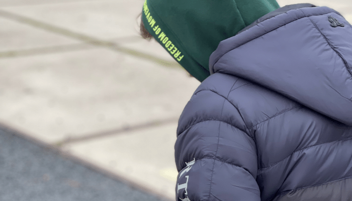 blauwe jas voor jongens, blauwe jongensjas, winterjas jongen blauw