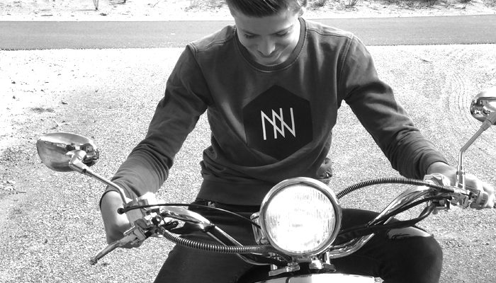 een scooter kopen, boyslabel, pubers, opvoeding