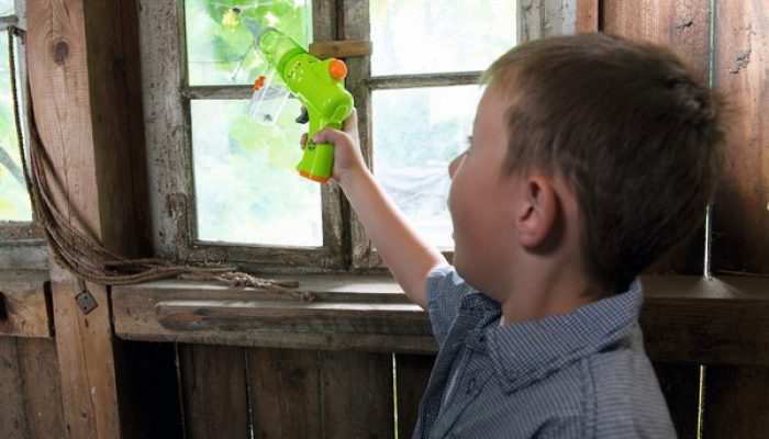 insecten zuiger, insectenspeelgoed, buitenspeelgoed, haba insectenzuiger