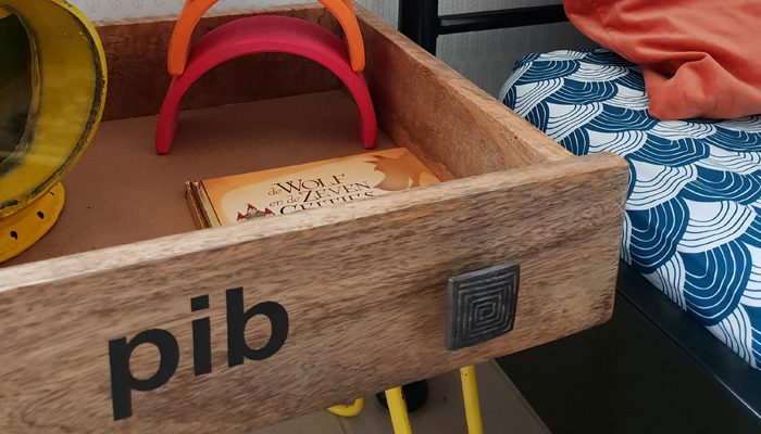 kinderkamer nachtkastje, industriele kinderkamer, nacht kastje, PIB